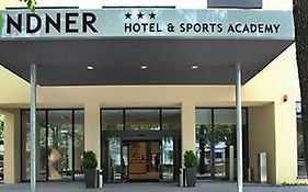 Lindner Hotel Frankfurt Sportpark, Part Of Jdv By Hyatt Frankfurt am Main Exterior photo